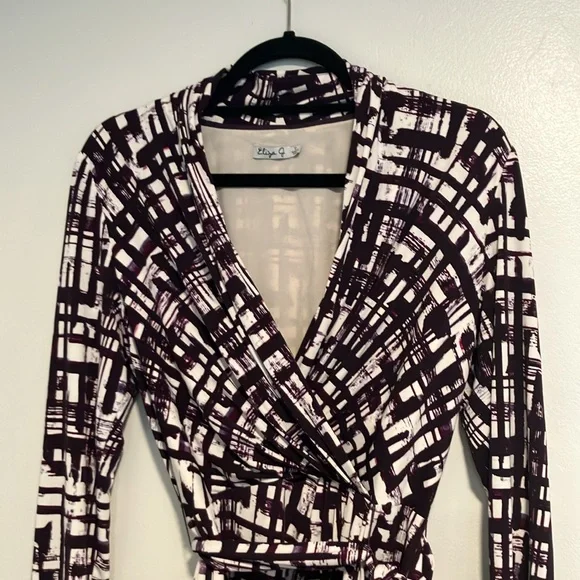 Eliza J Wrap Dress Size 10 Purple Geometric Pattern 3/4 Sleeve Stretchy - Picture 3 of 12